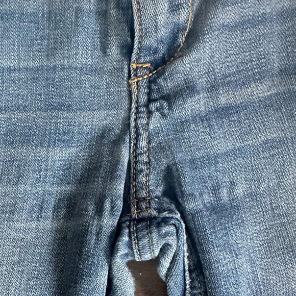 Abercrombie & Fitch Light Wash Women’s Mod Rise Skinny Jeans Size 2 W26 L29 - Picture 5 of 5